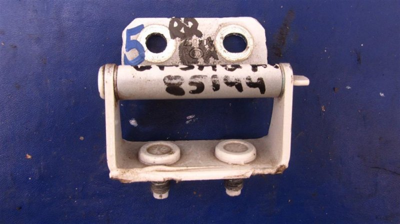 Петля крышки багажника правая NISSAN QASHQAI/ROGUE SPORT 14- 90400-EY10A Б/У