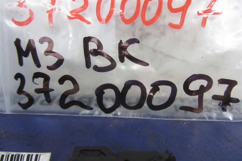 Датчик ABS передний 3 BK 03-08 Датчик ABS передний 3 BK 03-08