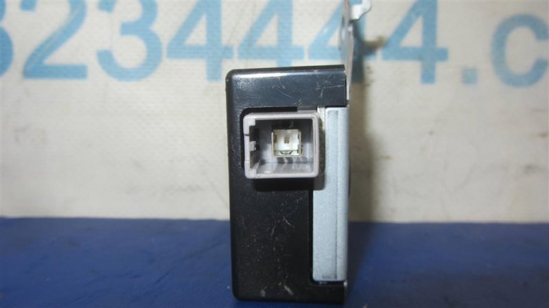 Блок управления центральным замком LEXUS ES350 06-12