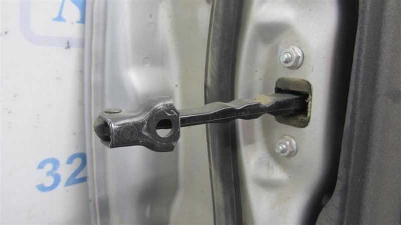 Дверь передняя правая COROLLA 150 06-13 Дверь передняя правая COROLLA 150 06-13