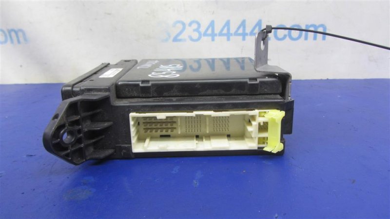 Блок предохранителей салон TUNDRA 13- Блок предохранителей салон TUNDRA 13-