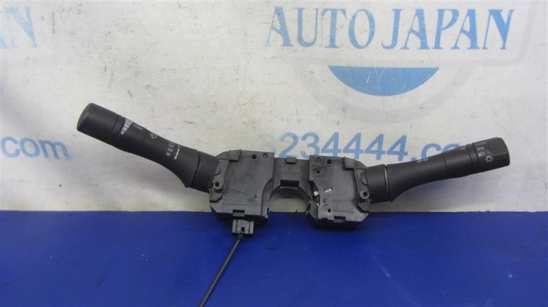 Подрулевой переключатель NISSAN JUKE 10-19 25560-JV02A Б/У
