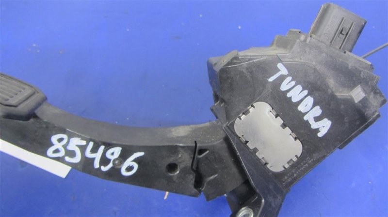 Педаль газа TUNDRA 13-