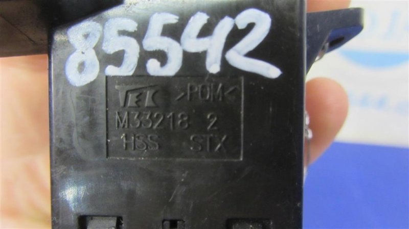 Кнопка обогрева сидений левая MDX (YD2) 06-13 YD2 Кнопка обогрева сидений левая MDX (YD2) 06-13 YD2