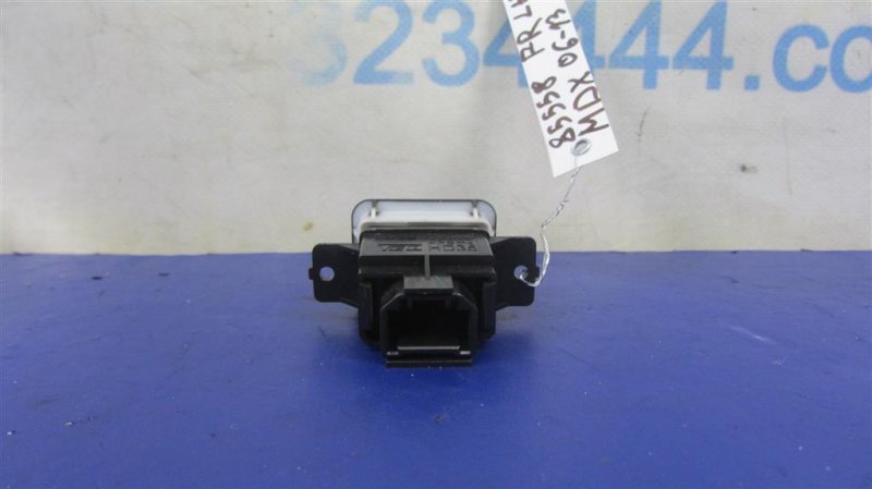 Кнопка закрывания крышки багажника MDX (YD2) 06-13 YD2