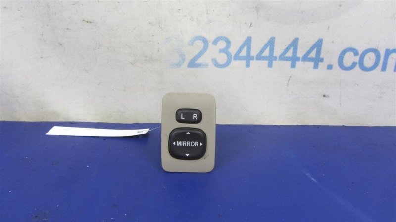 Запчасть блок управления зеркалами TOYOTA COROLLA 120 00-07 84872-52030 Б/У Блок управления зеркалами TOYOTA COROLLA 120 00-07 84872-52030 Б/У