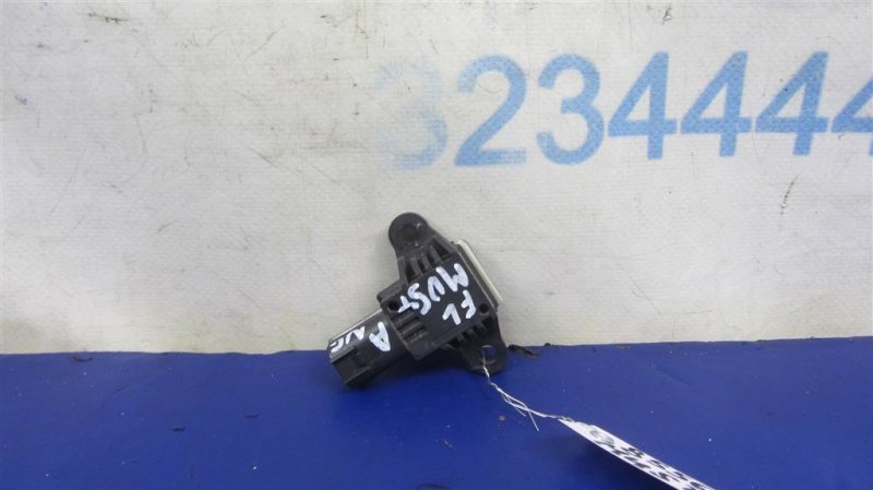 Датчик удара передний левый FORD MUSTANG 15- GN1Z-14B345-A Б/У