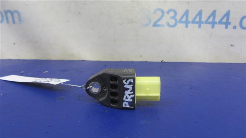 Запчасть датчик удара TOYOTA PRIUS - 30 09-17 89831-75010 Б/У Датчик удара TOYOTA PRIUS - 30 09-17 89831-75010 Б/У