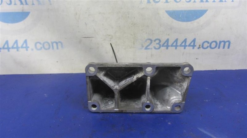 Кронштейн двигателя левый LS460 06-12 2006 Седан 4.6