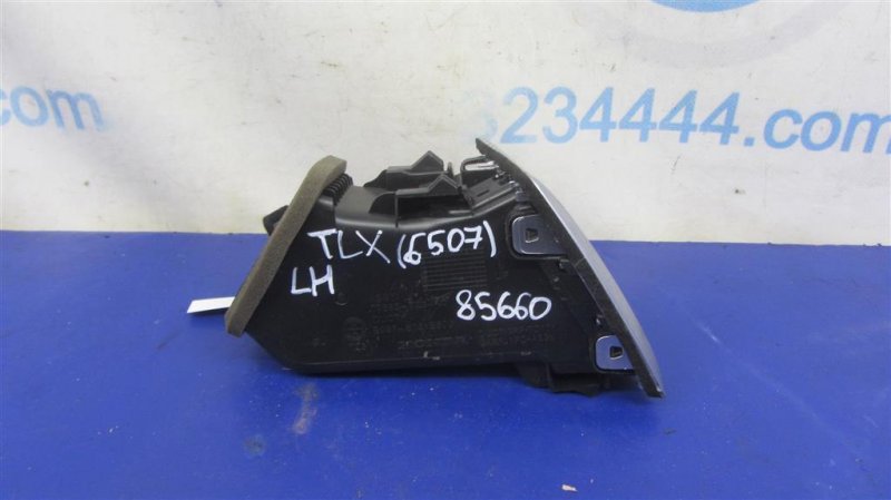 Дефлектор воздушный левый TLX 14-17 2015 Седан 2.4