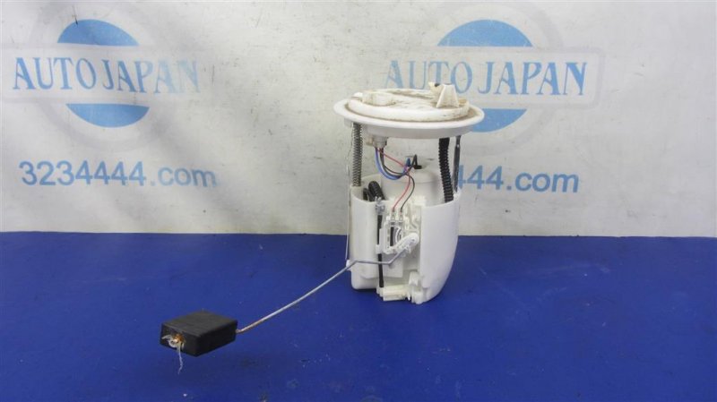 Запчасть топливный насос JEEP PATRIOT 10-17 5183201AD Б/У Топливный насос JEEP PATRIOT 10-17 5183201AD Б/У