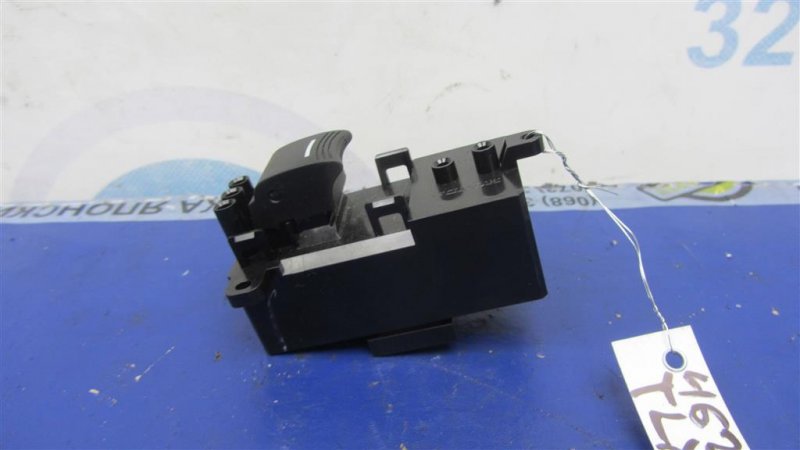 Кнопка стеклоподъемника задняя правая ACURA TLX 17-20 Кнопка стеклоподъемника задняя правая ACURA TLX 17-20