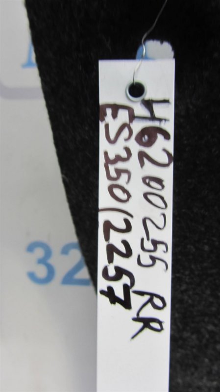 Обшивка крышки багажника ES350 06-12