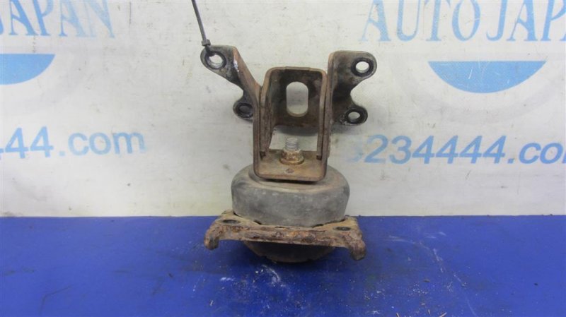 Подушка двигателя левая TOYOTA FJ CRUISER 06-15 1GRFE  МКПП