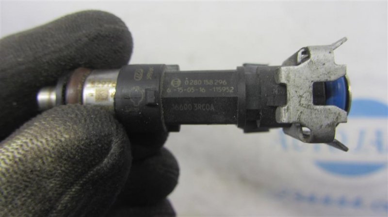 Форсунка топливная SENTRA B17 12-21 2016 Седан 1.8 Форсунка топливная SENTRA B17 12-21 2016 Седан 1.8