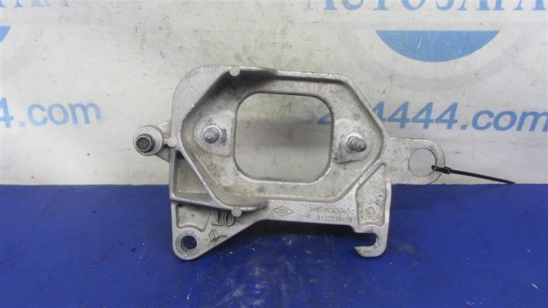 Кронштейн промежуточного вала NISSAN QASHQAI/ROGUE SPORT 14- R9M 1.6 dci Кронштейн промежуточного вала NISSAN QASHQAI/ROGUE SPORT 14- R9M 1.6 dci