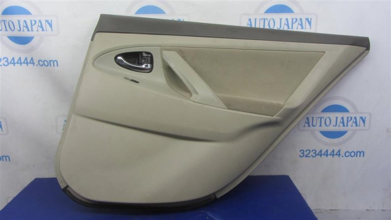 Карта двери задняя правая TOYOTA CAMRY 40 06-11 67630-06300-E3 Б/У