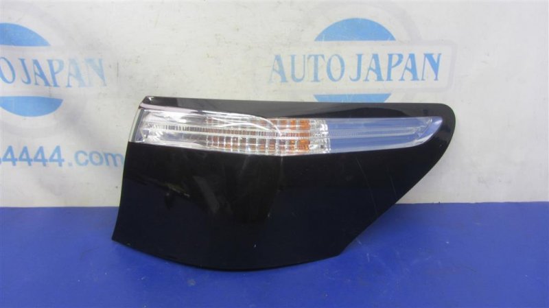 Фонарь наружный задний правый LEXUS LS460 06-12 2006 Седан 4.6 81551-50160 Б/У