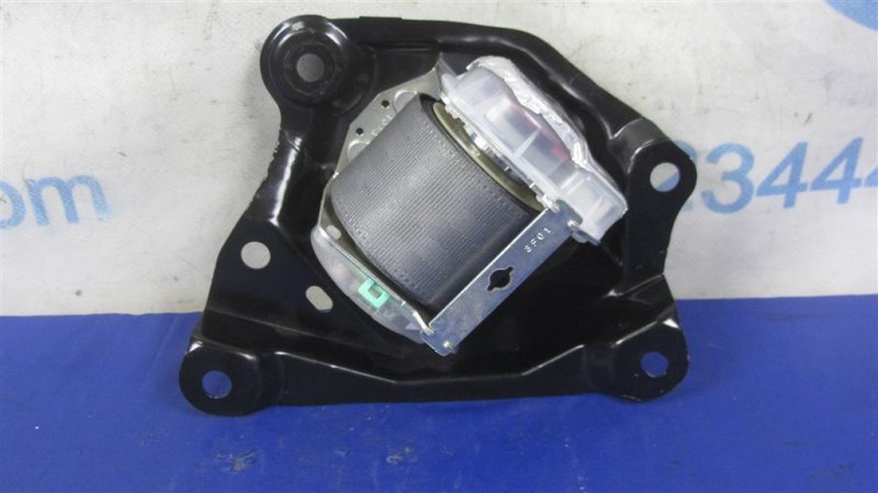 Ремень безопасности задний TOYOTA SIENNA 11-16 GSL30 3.5 2GR-FE