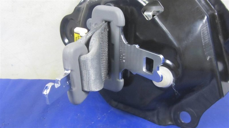 Ремень безопасности задний SIENNA 11-16 2013 GSL30 3.5 2GR-FE