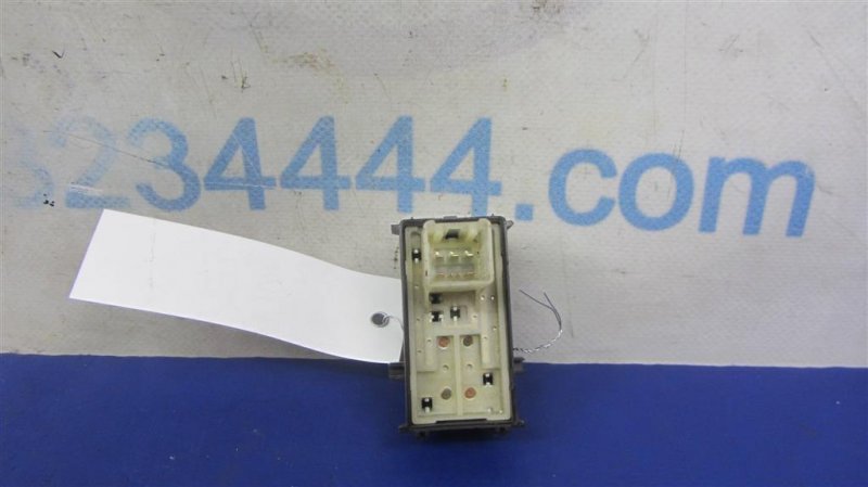 Кнопка стеклоподъемника TOYOTA CAMRY 55 14-17