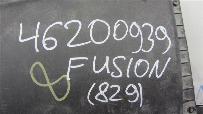 Корпус воздушного фильтра FUSION 14- 2017 Седан C20EDEF