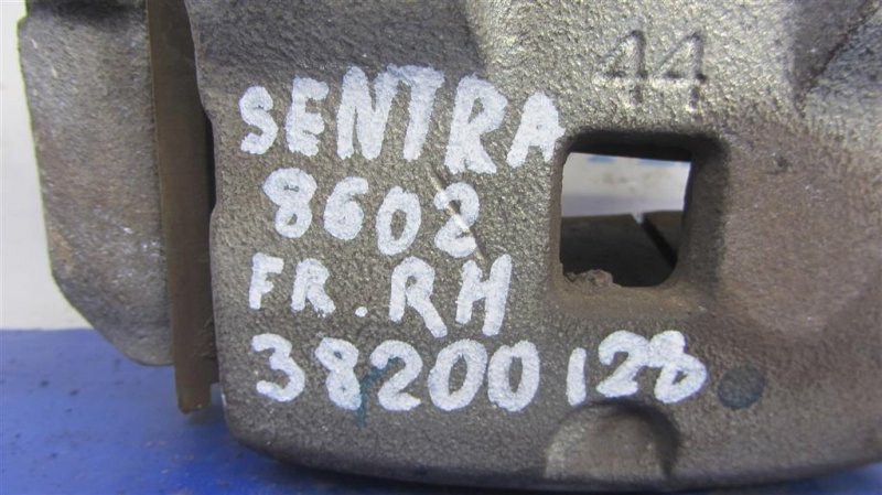 Суппорт тормозной передний правый SENTRA B17 12-21 2016 Седан 1.8 Суппорт тормозной передний правый SENTRA B17 12-21 2016 Седан 1.8