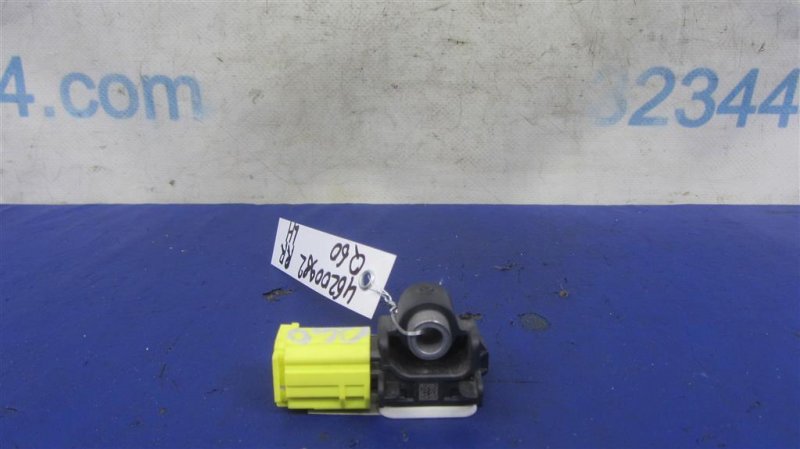 Датчик удара задний INFINITI Q60 16-20 98830-3JA8A Б/У