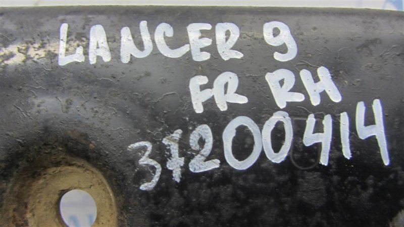 Рычаг передней подвески нижний передний правый LANCER IX 9 03-07 Рычаг передней подвески нижний передний правый LANCER IX 9 03-07