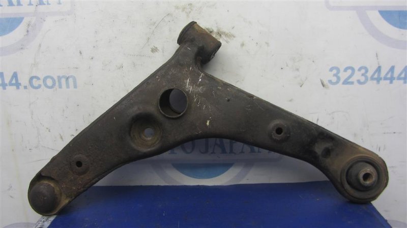 Рычаг передней подвески нижний передний правый MITSUBISHI LANCER IX 9 03-07 Рычаг передней подвески нижний передний правый MITSUBISHI LANCER IX 9 03-07