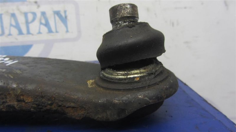 Рычаг передней подвески нижний передний правый LANCER IX 9 03-07 Рычаг передней подвески нижний передний правый LANCER IX 9 03-07