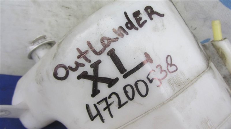 Бачок расширительный OUTLANDER XL 05-13 Бачок расширительный OUTLANDER XL 05-13