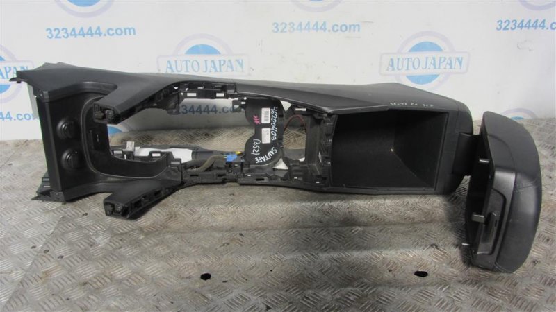 Подлокотник SANTA FE (DM) 12-18 2015 Внедорожник 3.3