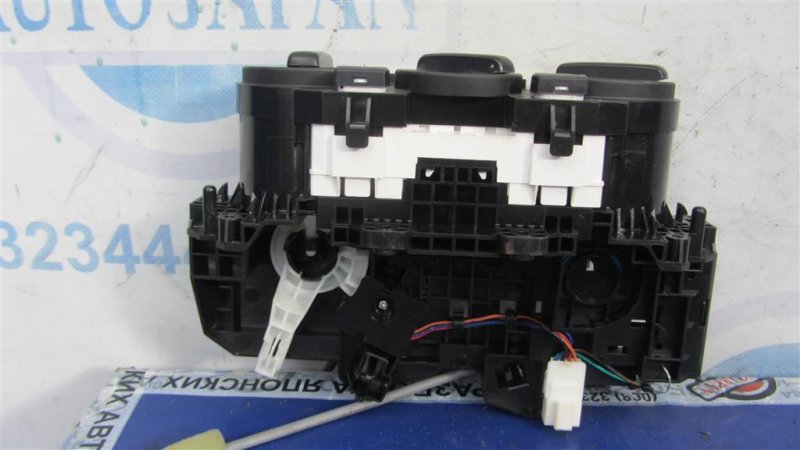 Блок управления печкой JUKE 10-19