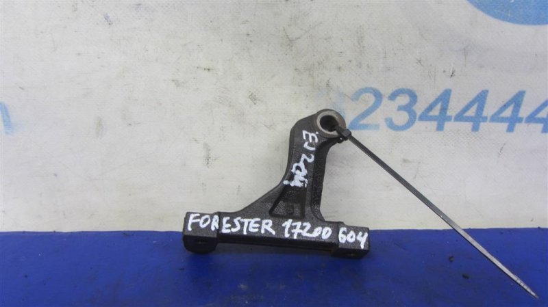 Кронштейн компрессора кондиционера SUBARU FORESTER SG 02-07 EJ204 73611SA020 Б/У