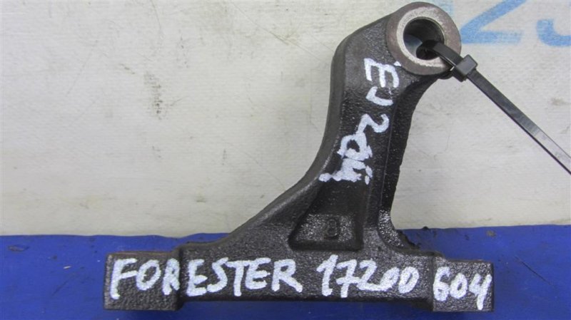 Кронштейн компрессора кондиционера FORESTER SG 02-07 EJ204