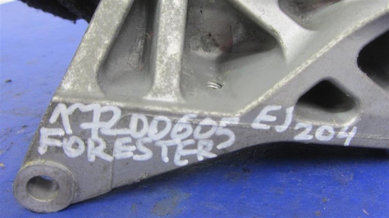 Кронштейн компрессора кондиционера FORESTER SH 07-12 EJ204