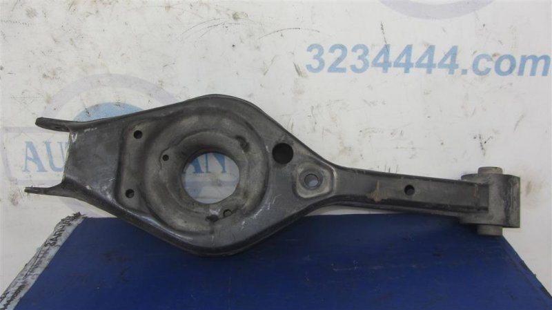 Запчасть рычаг задней подвески поперечный нижний задний левый KIA OPTIMA TF 11-16 55210-3Q500 Б/У Рычаг задней подвески поперечный нижний задний левый KIA OPTIMA TF 11-16 55210-3Q500 Б/У