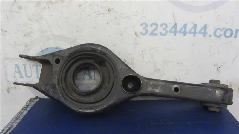 Рычаг задней подвески поперечный нижний задний левый KIA OPTIMA TF 11-16 Рычаг задней подвески поперечный нижний задний левый KIA OPTIMA TF 11-16