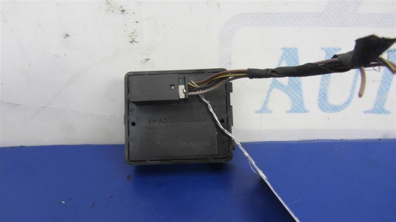 Кнопка VOLKSWAGEN PASSAT B7 11-15 Кнопка VOLKSWAGEN PASSAT B7 11-15