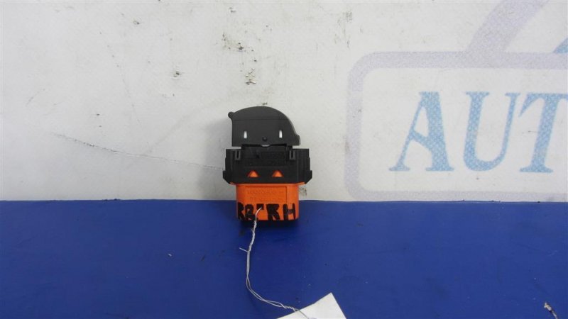 Кнопка стеклоподъемника FOCUS 10-18