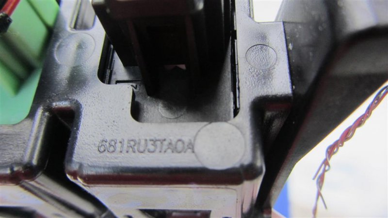 Блок кнопок торпедо ALTIMA L33 12-18 2014 L33 2.5