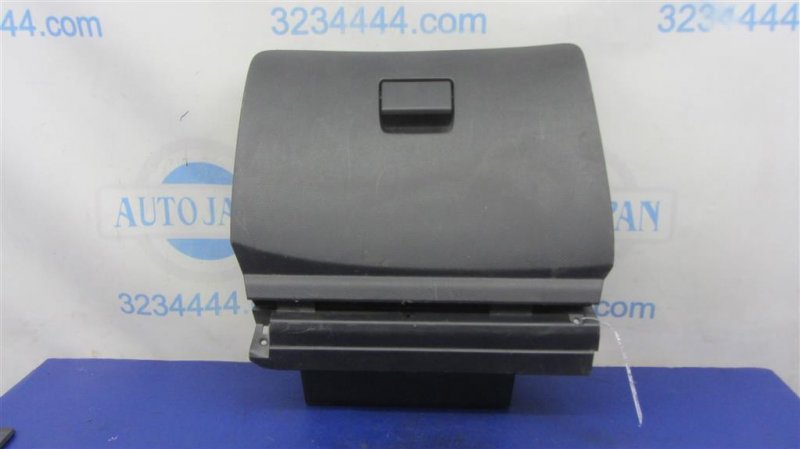 Бардачок NISSAN SENTRA B17 12-21 2016 Седан 1.8 68510-3SA0A Б/У