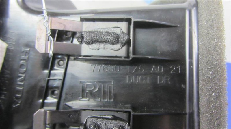 Дефлектор воздушный левый MDX (YD3) 13-21 2016 Внедорожник 3.5