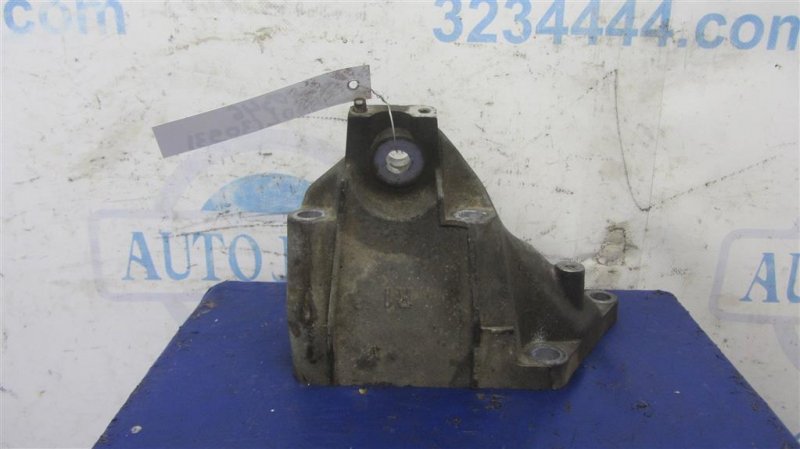 Кронштейн двигателя правый LEXUS LS460 06-12 Седан 4.6