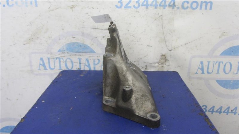 Кронштейн двигателя правый LS460 06-12 2006 Седан 4.6