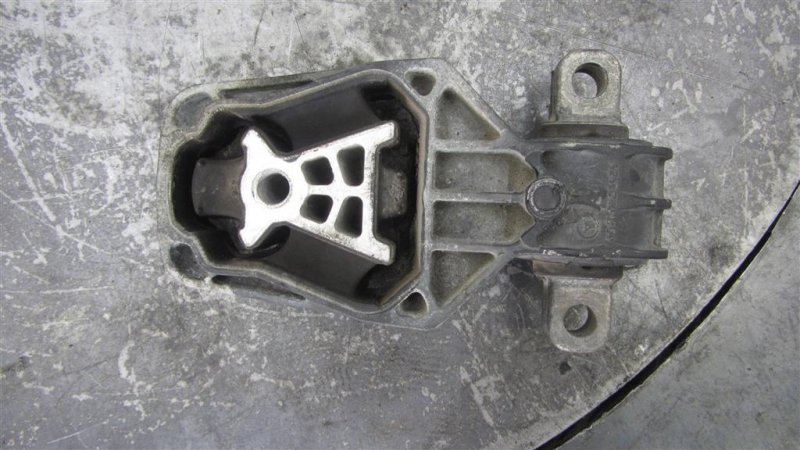 Подушка двигателя нижняя левая INFINITI QX30 16-20