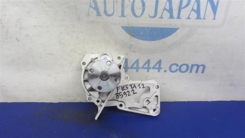 Помпа FORD FOCUS 10-18 1778516 новая