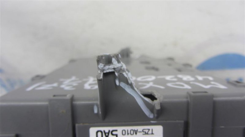 Блок предохранителей салон передний правый MDX (YD3) 13-21 2016 Внедорожник 3.5