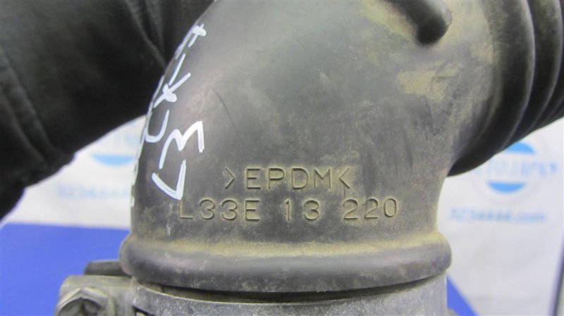 Патрубок воздушного фильтра CX-7 06-12 Патрубок воздушного фильтра CX-7 06-12